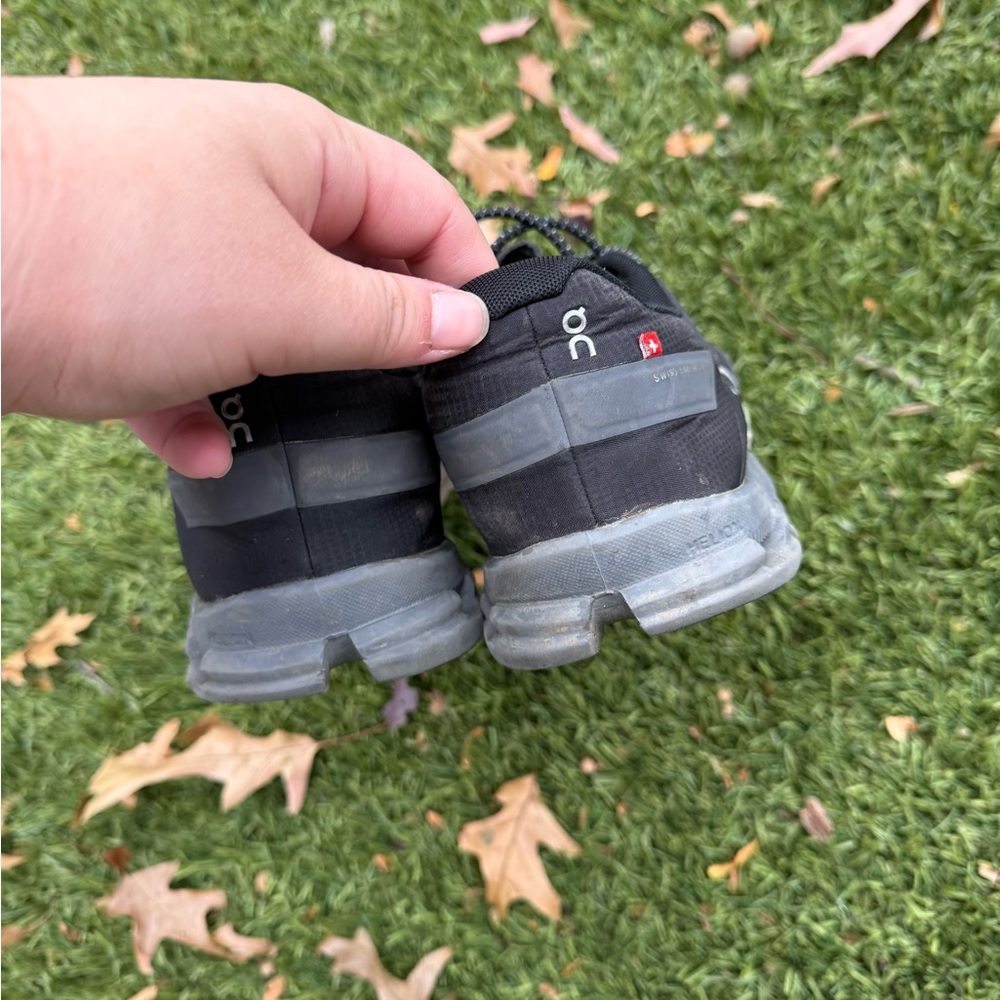 On Cloud Running Cloudflow Sneakers - image 7